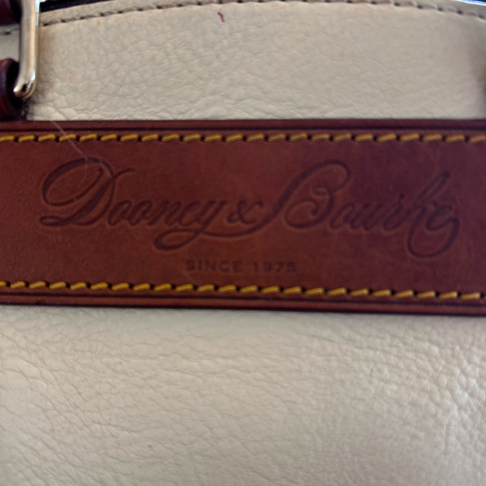 Dooney & Bourke White and Brown Florentine Vacchetta leather - Picture 2 of 13